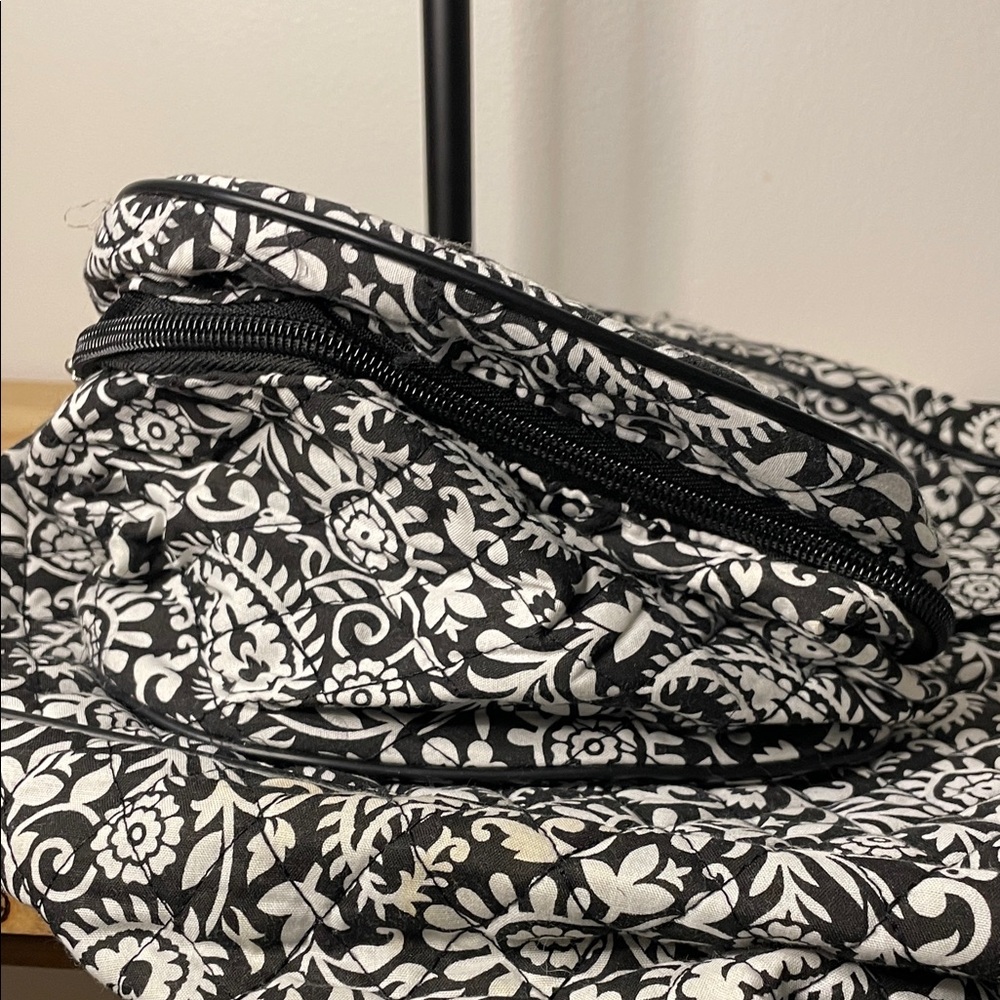 Chic Black and White Paisley Travel Bag - Picture 6 of 8